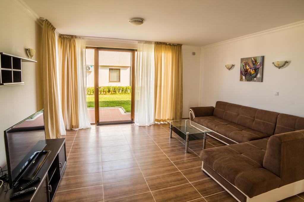 Villas In Complex Trakiyskiy Bryag Lozenets Extérieur photo